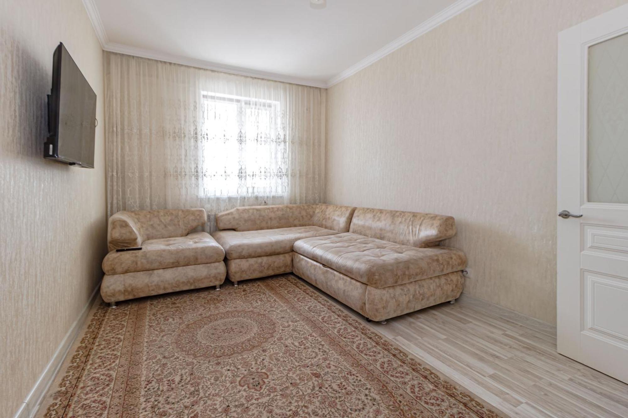 Apartments 7 Я-14 Astana Exterior foto